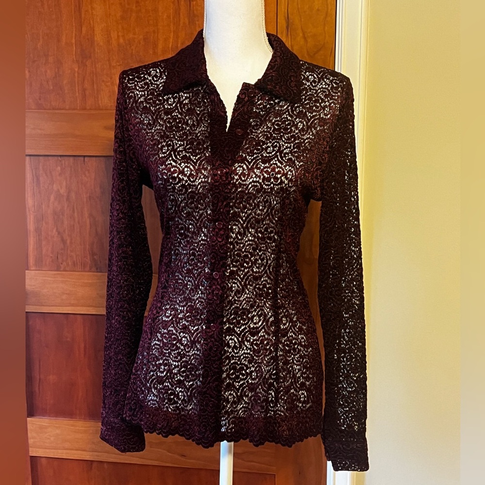 Oxblood / burgundy open lace button in front top